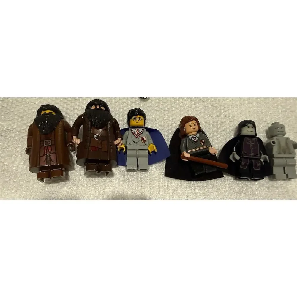 LEGO Harry Potter Minifigure Lot w/ Accessories 12 Figures Hagrid Harry